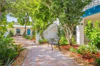 Seaside Villas Hotels near Anglin's Fishing Pier