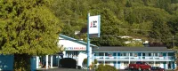 Harbor Inn Hotels in Smith River