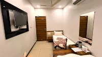 Hotel Vandana Palace - parking