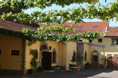 Tullius Die Rebmeisterei Отели в г. Одернхайм-на-Глане