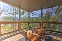 Panoramic Mtn Views and Hot Tub! Secluded Marion Gem - parking