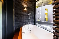 La Suite Boutique Hotel