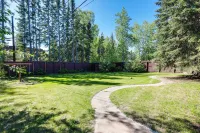 1 Mi to Downtown and River Family Apt in Fairbanks