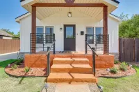 5 Mi to Dtwn: Family-Friendly Fort Worth Home - Country Houses