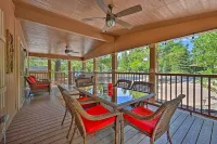 Near Hiking: Munds Park Cabin w/ Deck & Yard - parcheggio