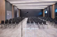 Flow Hotel & Conference Hotels in Monor