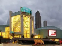 Ramada Hotel & Suites by Wyndham Istanbul Sisli Hotels near Kagithane