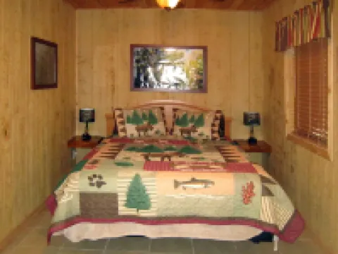 Riverside Lodge Resort