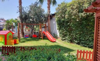 Summer Rose Hotel