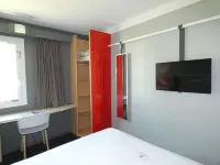 Ibis Saintes Hotels in Saintes