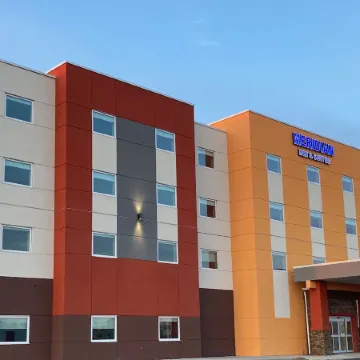 Meridian Inn & Suites Regina Airport