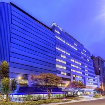 Radisson Bogota Metrotel Отели рядом с достопримечательностью «Театр «Роял Сентер»»