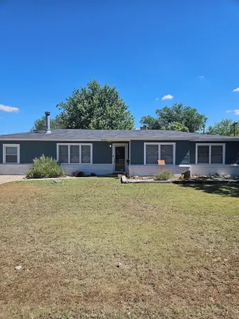 Spacious 4BR 2BA house in central Lubbock with a park practically next door!