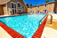 Newport Resort - Pools