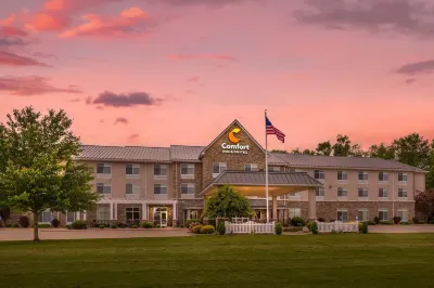 Comfort Inn & Suites Hotels in New Philadelphia
