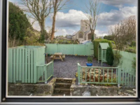 Esmor Cottage Hotels in Mold