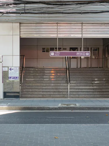 รูปภาพของB2 Large + Comfort full kitchen near MRT Bangson