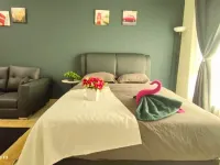 EduStay Lofts - Cyber University Circle Hotels near Anjung Floria