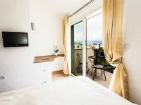 Villa Suzy Lux Hotels in Sutivan