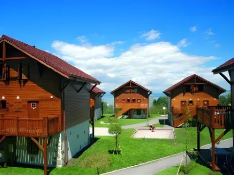 Résidence Odalys les Chalets d'Evian Отели рядом с достопримечательностью «Eglise de l'Assomption»