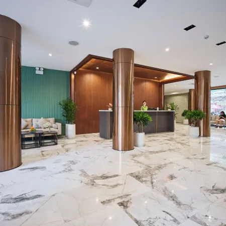 Elite Luxury Hotel by Elite24 Отели рядом с достопримечательностью «My Khe Pagoda»