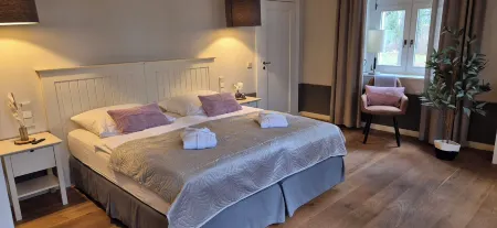 Hotel Schloss Hohenbocka Отели в г. Гайерсвальде