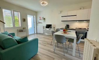 Spacious villa on two floors with corner garden