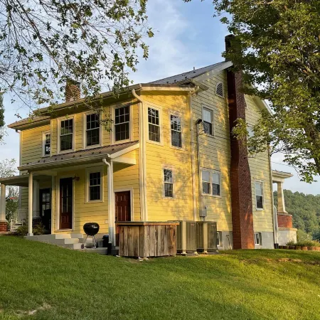 Abingdon Family Getaway w/ Porch & Views!