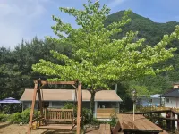 Youngwol Moon Lit River Pension