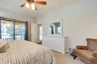 Modern Show Low Home w/ BBQ & Fire Pit! - 3-نجوم
