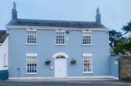 3 Bed House in Kildare Sleeps 9 Hotels in 