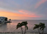 Big Pine Key Waterfront Home: Boating, Sunrises, Sunsets; Relax in Paradise!