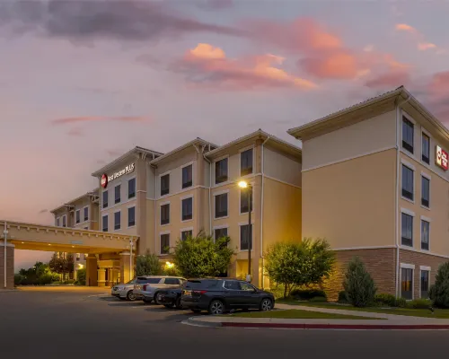 Best Western Plus Hudson Hotel  Suites Hôtels à : Comte de Weld