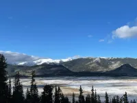 Beautiful mountain home with BREATHTAKING views!