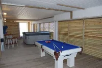SERENDIPITY Pet Friendly, 3 Bed/3.5 Bath, Private Game Room, Hot Tub