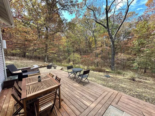Treehouse Loz Seclusion for 6! - parcheggio