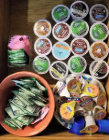 Skots Villa Bottom East. Centrally Located Near Sanford Medical Center & Midco.