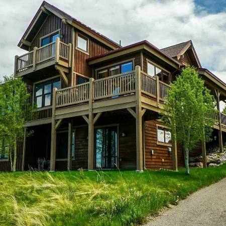 Mtn-View Gem w/ on-Site Golf! 3 Mi to Granby Ranch