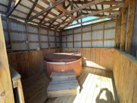 The Oak Oasis - Gorgeous views and a hot tub