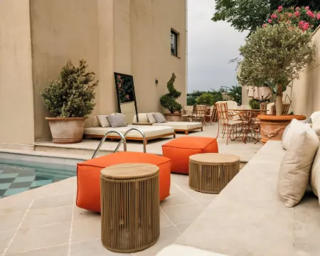 Adiya Signature Hotel Hoteles en Dobrota