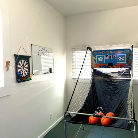 Cozy, Coastal 3-bedroom house in Norfolk!