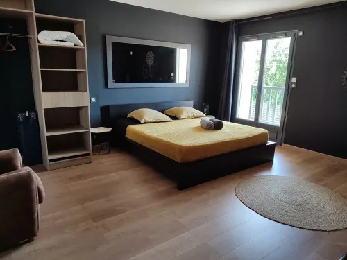 beautiful house with jacuzzi !!! 瑟農住宿飯店