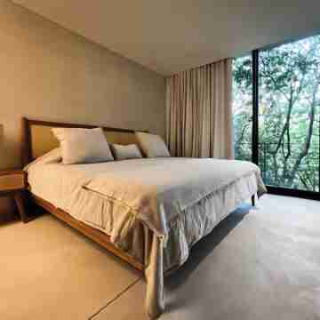 Modern Boho Escape • Gym • 2BR in Prime Area Rooms