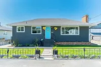 Serene Villa With Pool & HotTub Hotels near Kamloops Airport