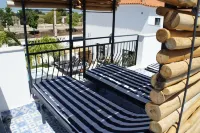 Walking distance to several beaches, Ferragudo village, supermarkets and Portimão,