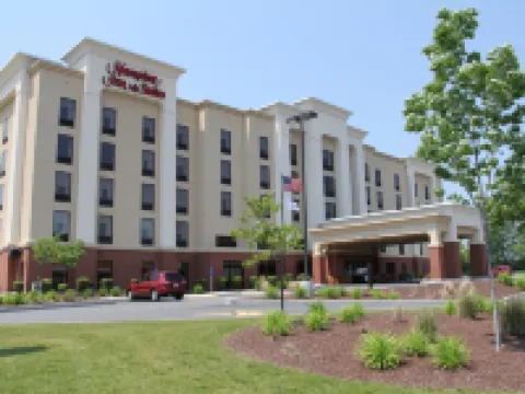 Hampton Inn & Suites Plattsburgh Hotels in Plattsburgh