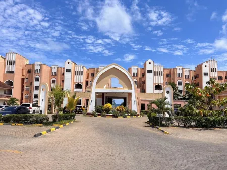 La Mera 2Bdr Beachfront Apartment, Shanzu