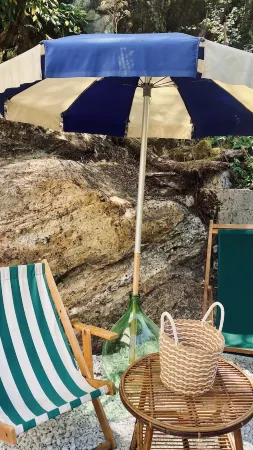 HOUSE ON THE RIVER surrounded by greenery just minutes from the beaches of Versilia.