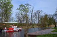 Complete guesthouse on the Finow Canal (former school from 1875) for 12 people