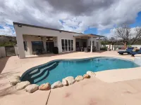 Cozy desert oasis 3-bedroom house with AC, WiFi in beautiful Sahuarita Hotels in Sahuarita